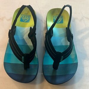 Reef kids Ahi Flip Flops size 11/12